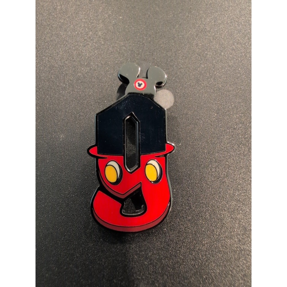 Disney Magic Kingdom Letter Mystery Pin - Magic "G" Mickey Mouse